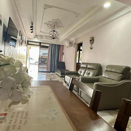 Taman Bagan Single Storey Terrace House, 9Mins To Sunway Carnival Mall, Seberang Jaya Бътъруърт Екстериор снимка